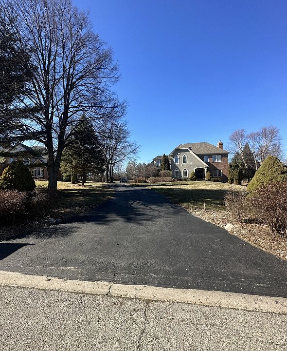 16 Fawn Ridge Dr, Oakwood Hills, IL 60013 Zillow