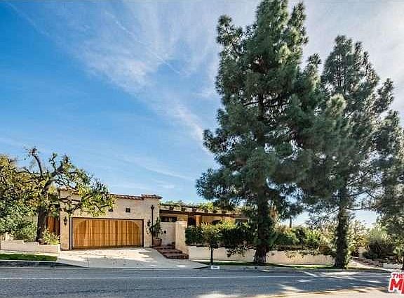 2nd image of 1344 Bienveneda Ave