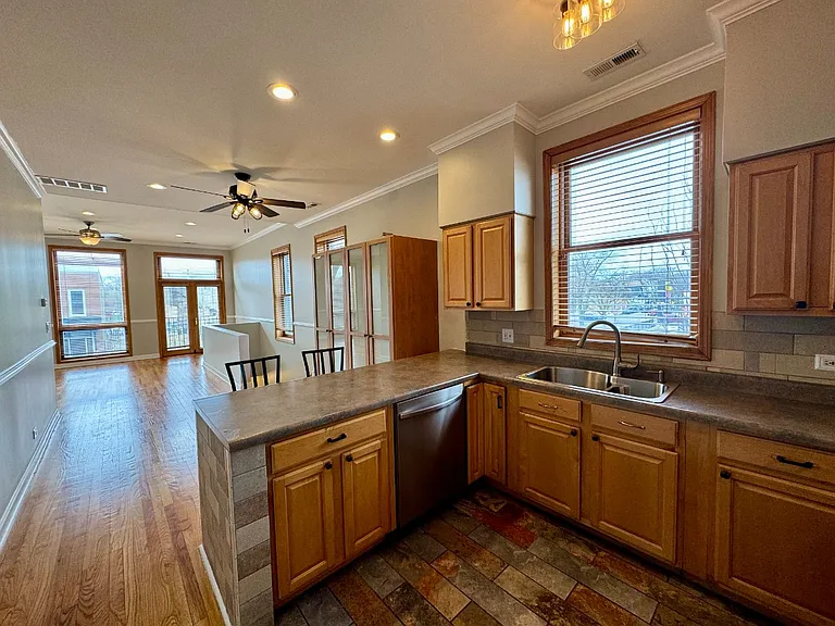 1537 N Fairfield Ave #3 — Photo 11
