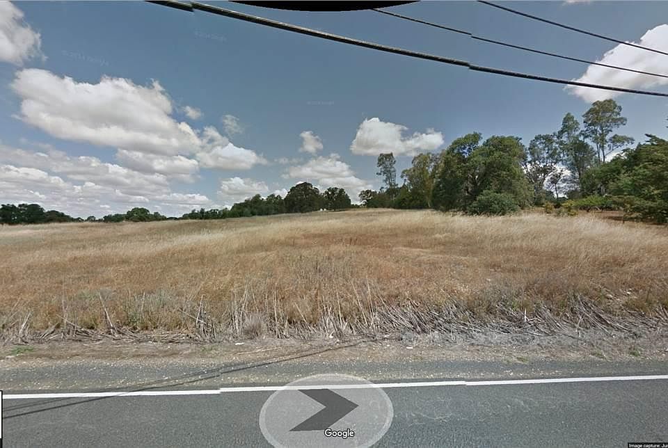 1st image of 3425 Village Dr