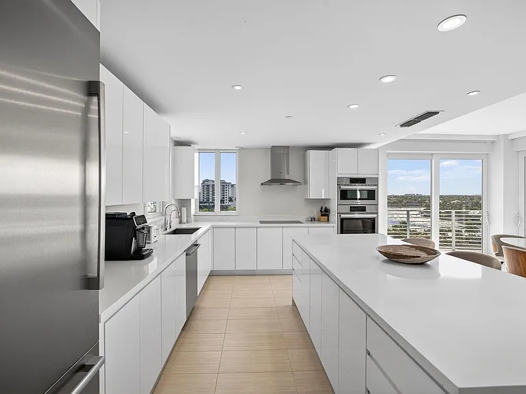 612 Bayshore Dr #702 — Photo 12