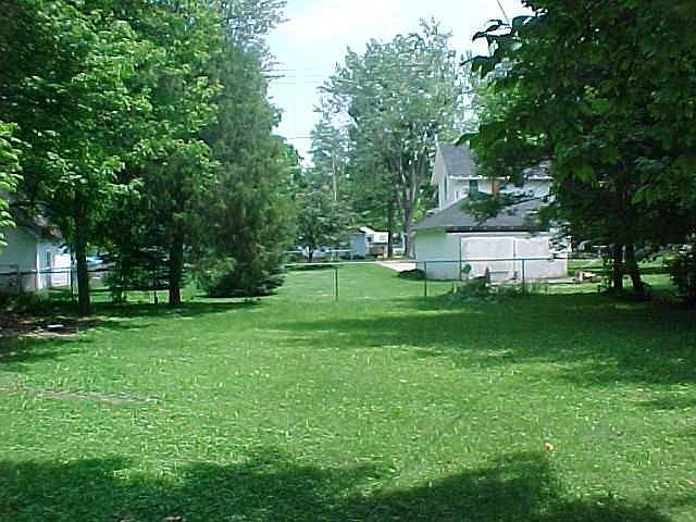 2nd image of 225 White St