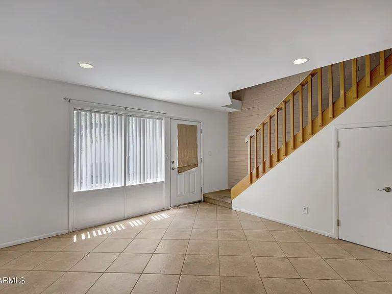 2021 S Granada Dr #10 — Photo 8