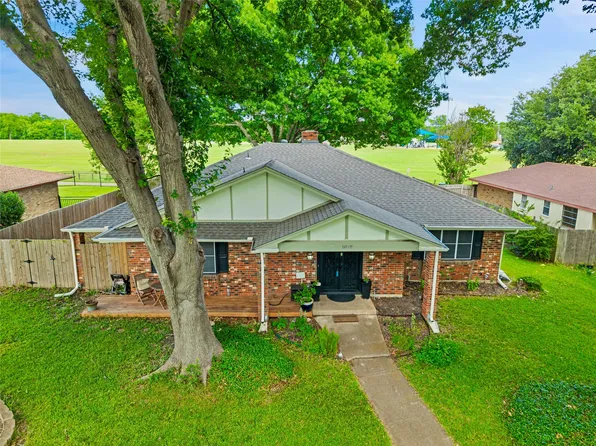 1012 Townsend Ln, Desoto, TX 75115