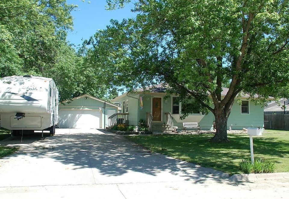 2nd image of 1806 W 5th Ave