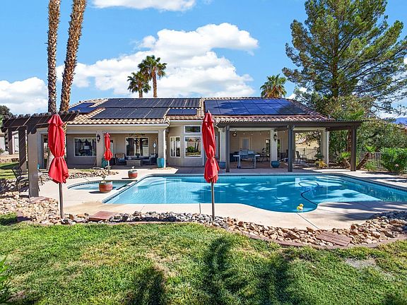 4th image of 558 Los Altos Cir