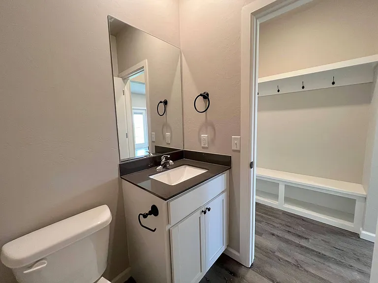 7712 Westhall Pl — Photo 13