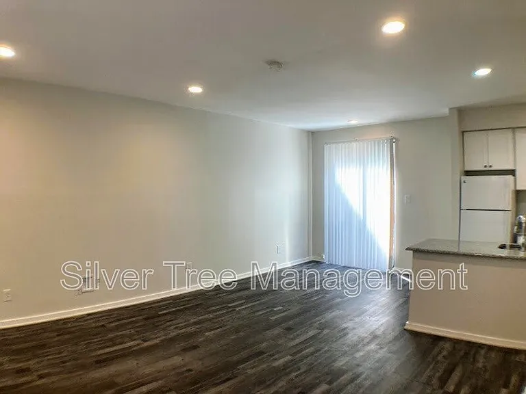 4015 Bowser Ave #C — Photo 2
