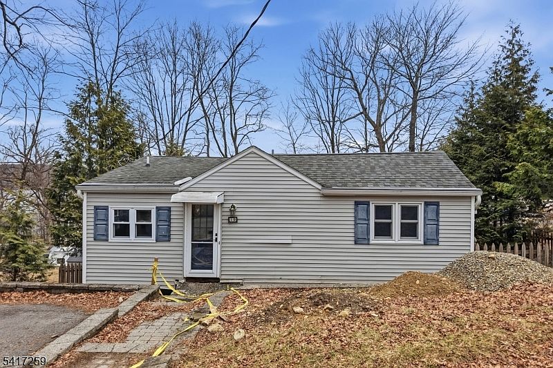 1st image of 19 Sutton Rd