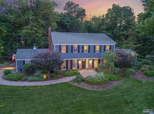 3 Northern Dr, Upper Saddle River, NJ 07458