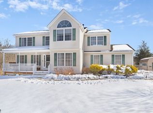 204 Coventry Ct, Newton, NJ 07860