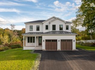 3 Eastern Ave, Falmouth, ME 04105