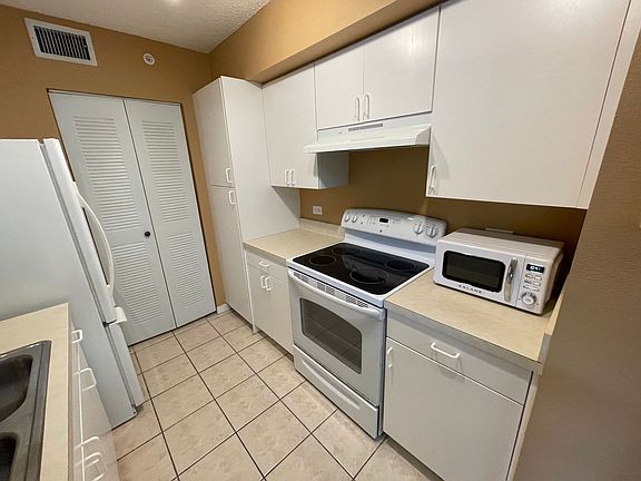 5th image of 8851 Colonnades Ct W APT 125