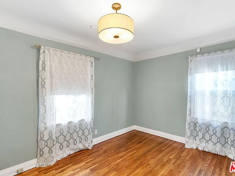 2630 S Bedford St #2630 — Photo 28