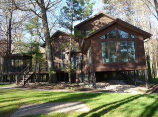 N2683 Browne Ln, Waupaca, WI 54981