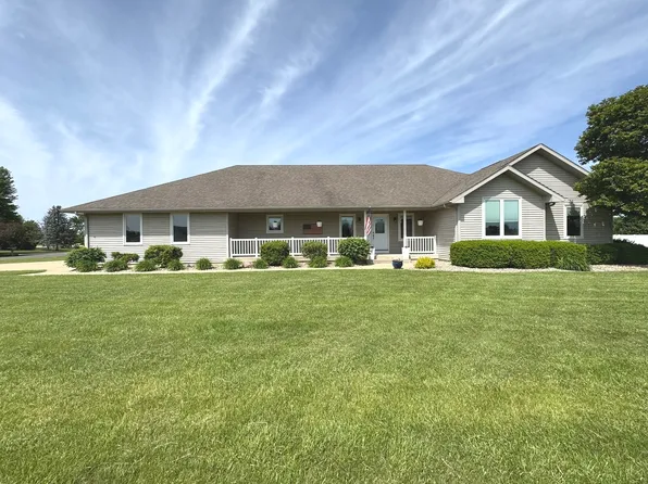 2665 Pinetree Turn, Kankakee, IL 60901