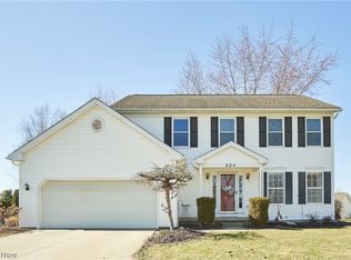 804 Stone Circle Dr, Akron, OH 44320