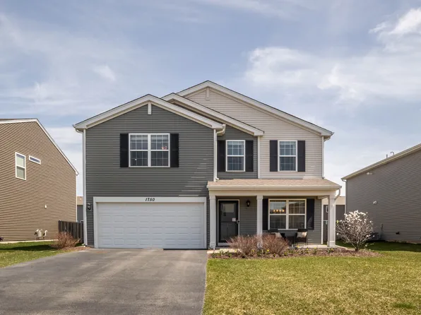 1750 Bayberry Ln, Pingree Grove, IL 60140