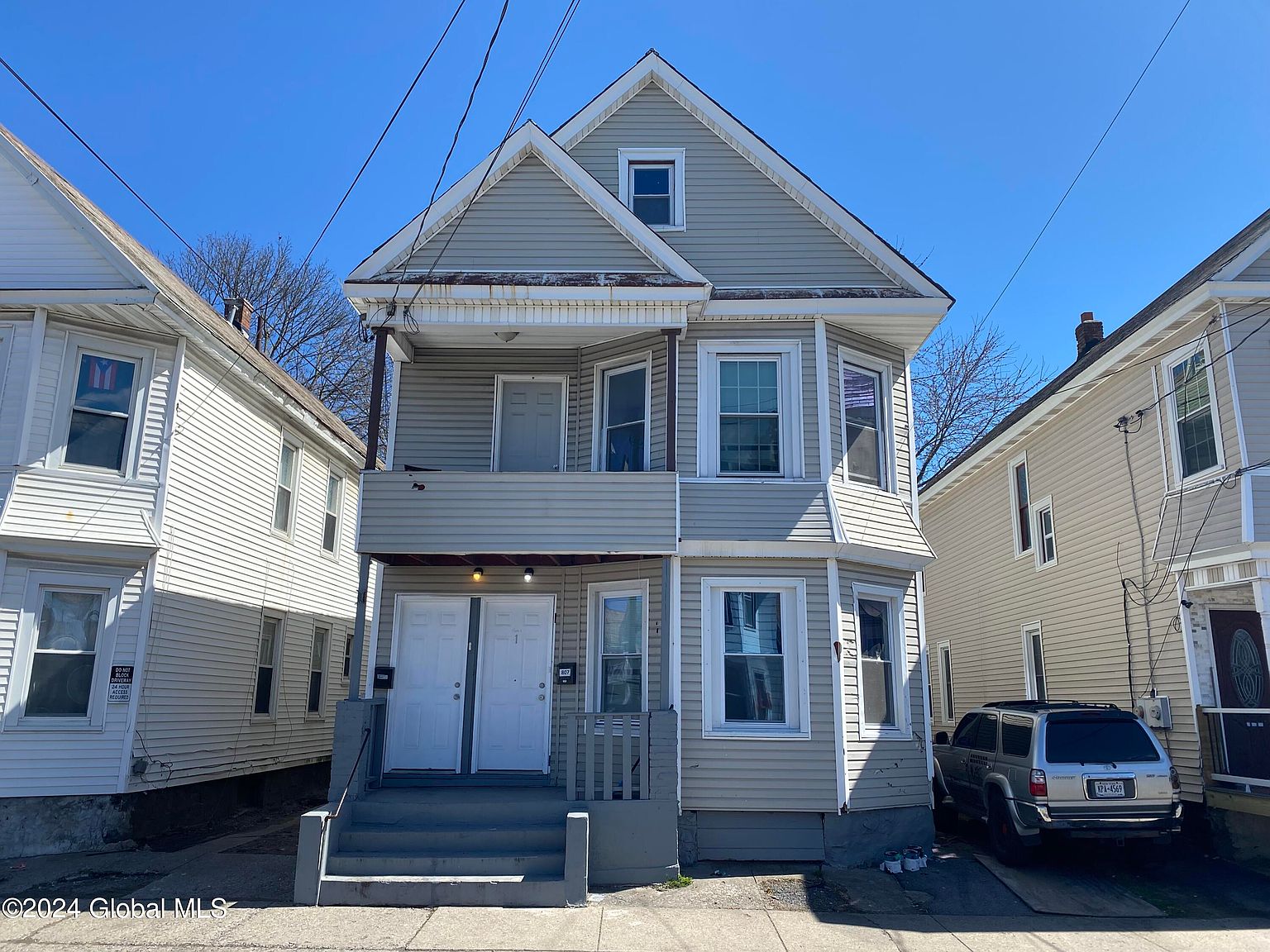 807 Craig Street, Schenectady, NY 12307 | Zillow