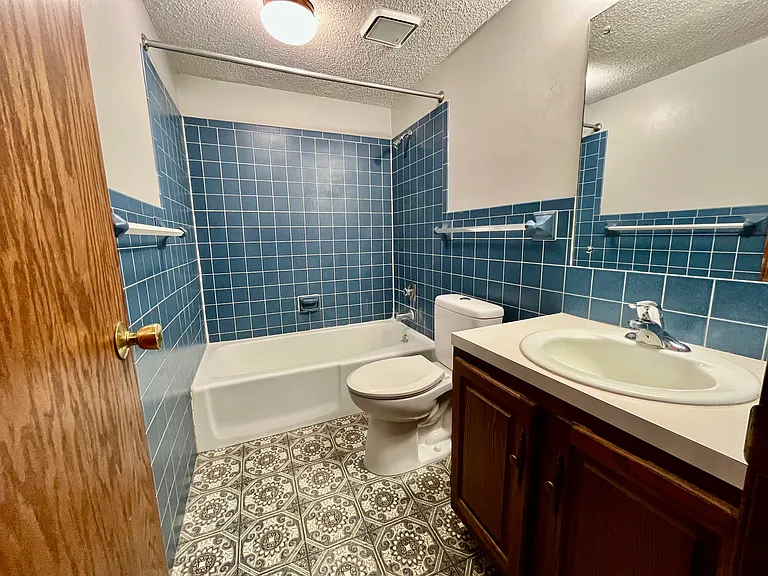 1826 B St #2 — Photo 6