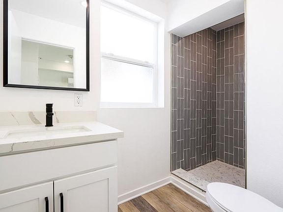 5th image of 3757 Veteran Ave #6