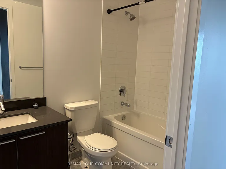 10 Park Lawn Rd #2404 — Photo 39
