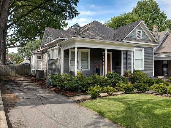 3rd image of 1924 Cowden Ave