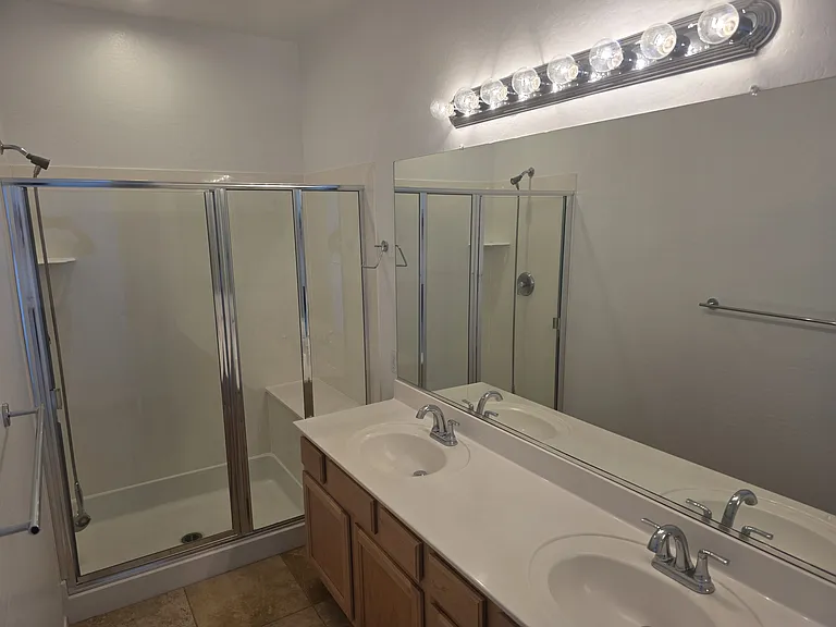 10058 E Kilarea Ave — Photo 10