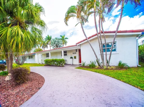 909 N 13th Ct, Hollywood, FL 33019