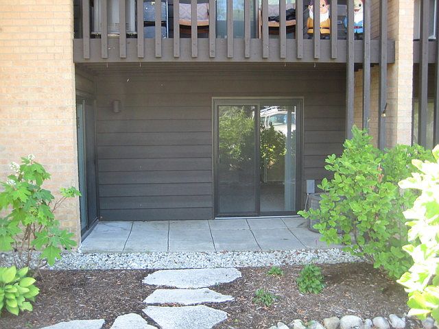 1st image of 6110 Knollwood Dr #102