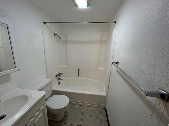 5th image of 3279 S 4140 W