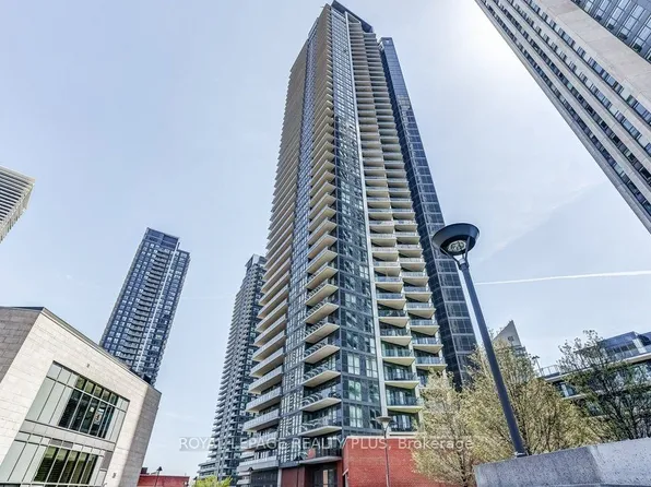 10 Park Lawn Rd #524, Toronto, ON M8V 0H9