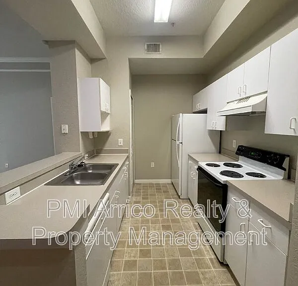 17112 Carrington Park Dr #924 — Photo 6
