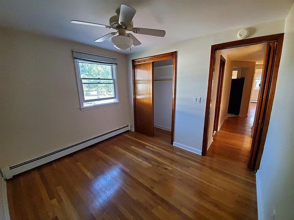 3rd image of 2 Wheatley Ave Floor 2
