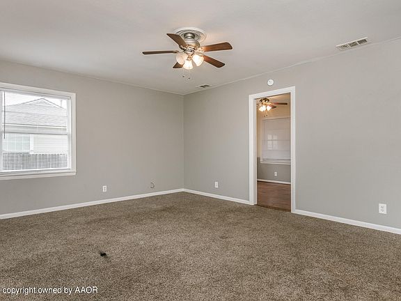 3rd image of 304 N Palo Duro St