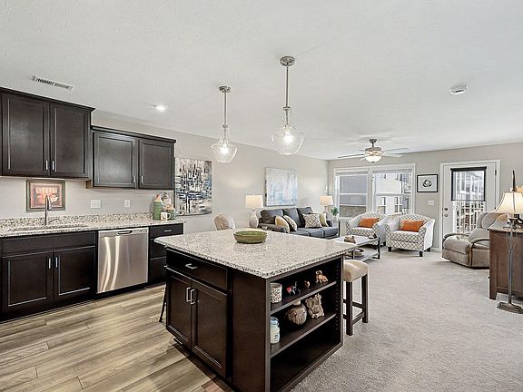 3rd image of 648 Foxhill Dr #9-203