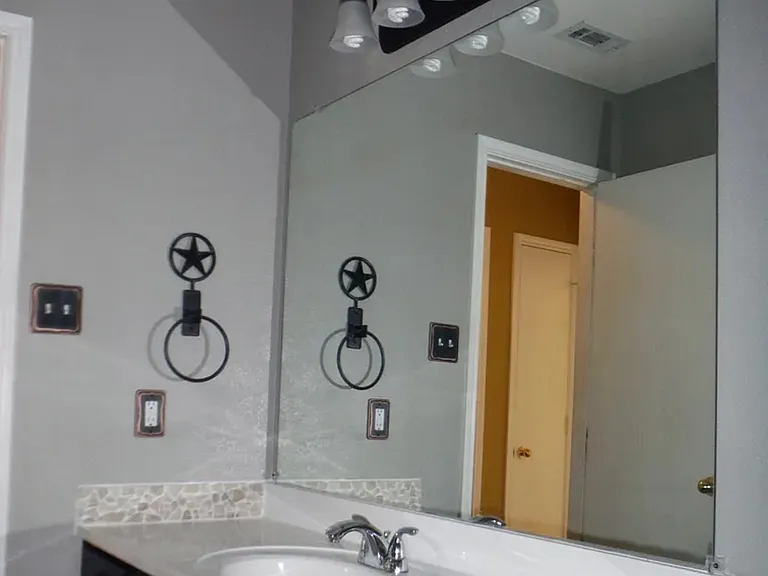 9116 Riverfalls Dr — Photo 3