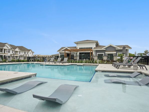 10906 Seasons Pl #D-10944-201