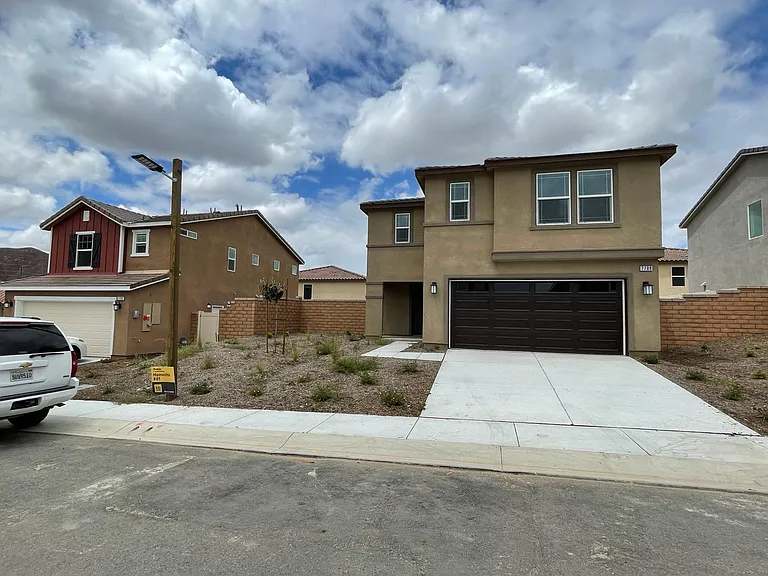 7709 Manor Dr — Photo 1