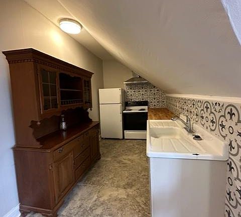 5th image of 707 Atlantic Ave #4