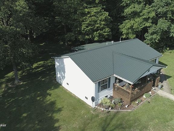 3rd image of 1755 Wolf Creek Rd