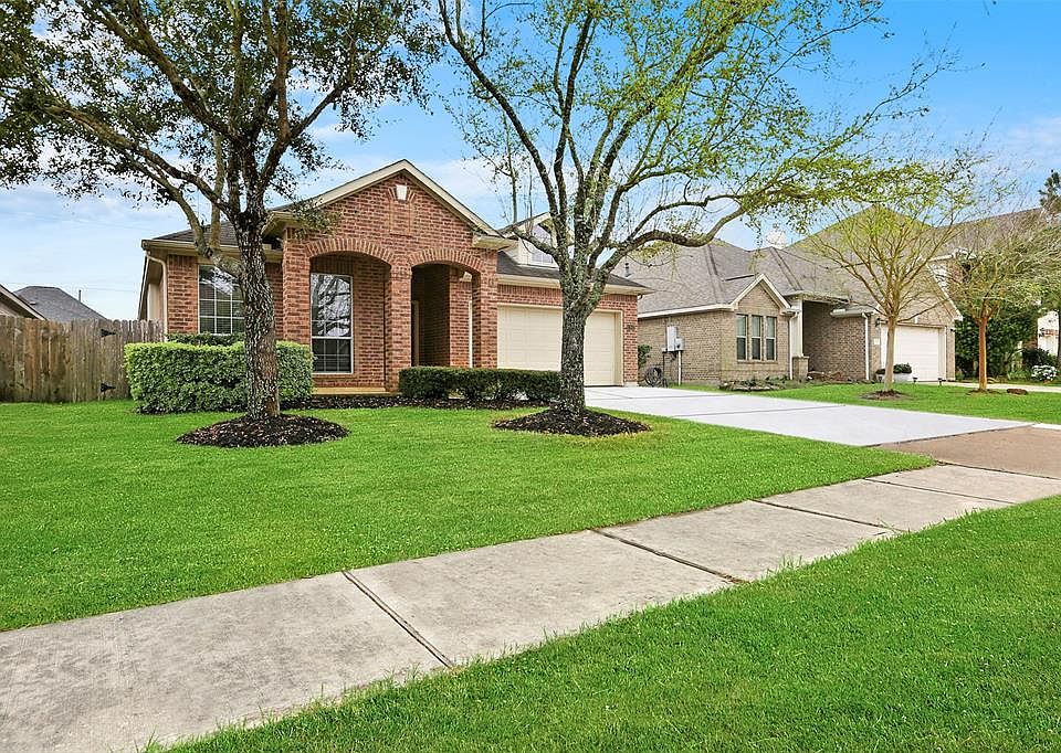 1st image of 13502 Hickory Springs Ln
