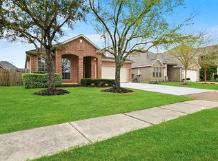 13502 Hickory Springs Ln, Pearland, TX 77584