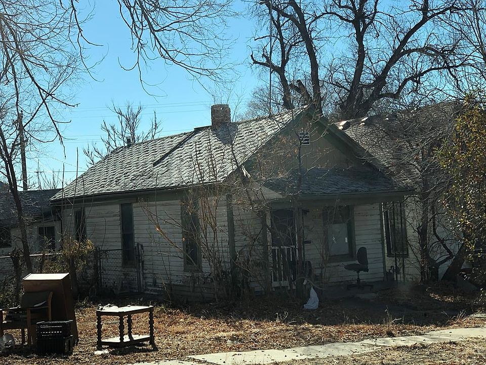 1st image of 1212 E 10th St