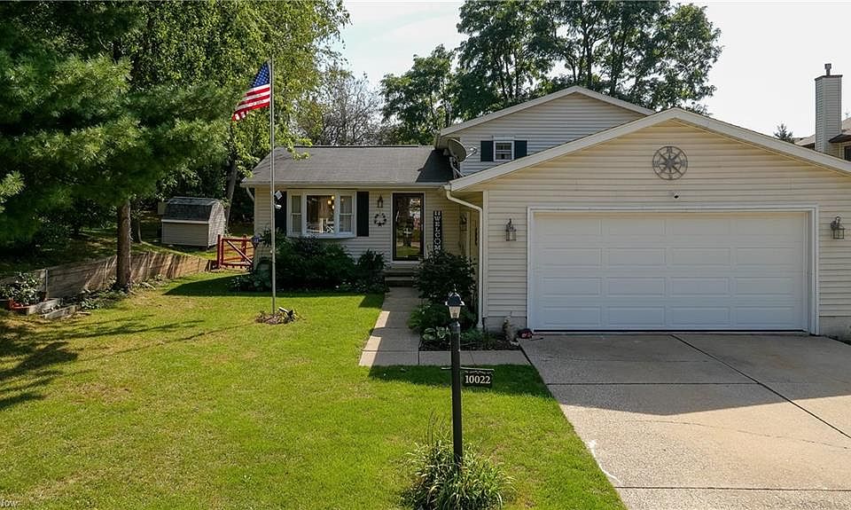 1st image of 10022 Highland Way Dr