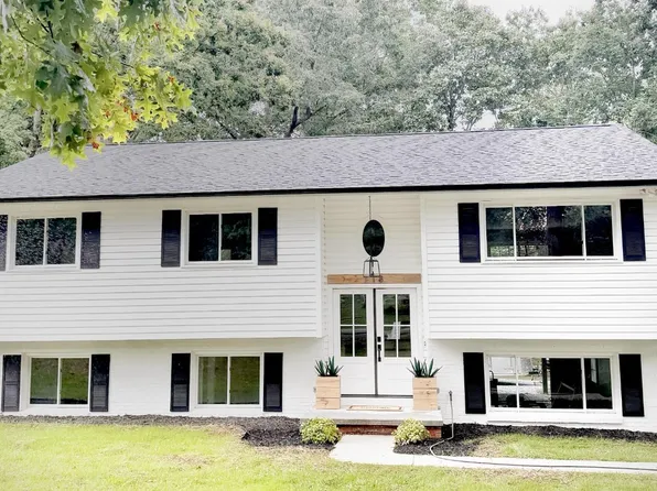 (undisclosed Address), Forest, VA 24551