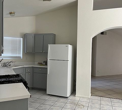 3rd image of 5120 Crystal Breeze Ln