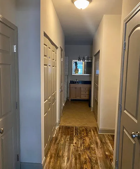 Master hallway into en suite