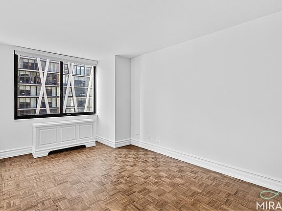 4th image of 145 W 67th St APT 16A