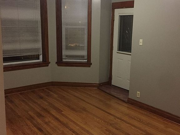 2nd image of 1443 N Avers Ave #1